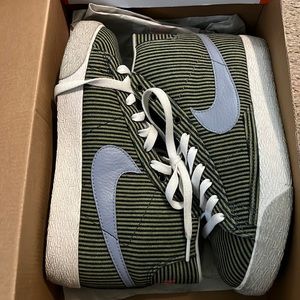 Nike womens pinstripe blazer size 6.5